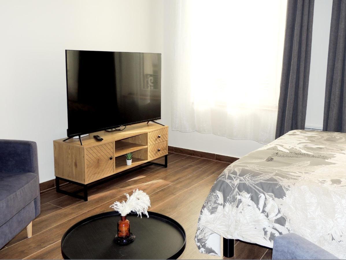 Studio Tout Confort A 2 Pas Du Chateau St Germain Saint-Germain-en-Laye Eksteriør billede